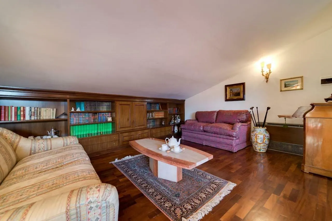 Roman Forum Luxury Apartment  Rome